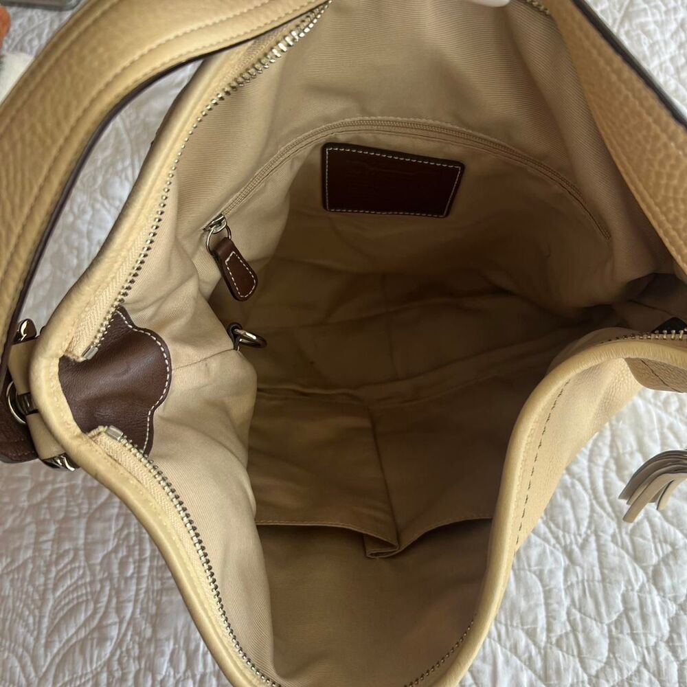 Coach Tan Pebbled Leather Vintage Hobo Shoulder Bag - Picture 3 of 5